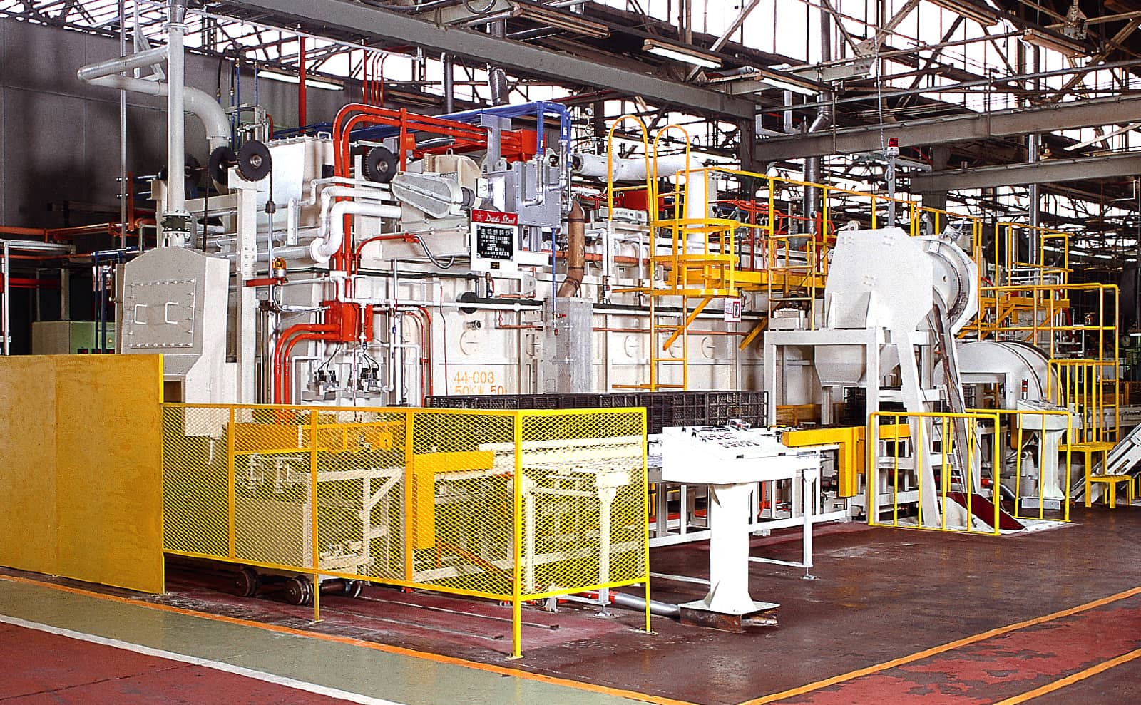 Roller hearth non oxidizing annealing furnace